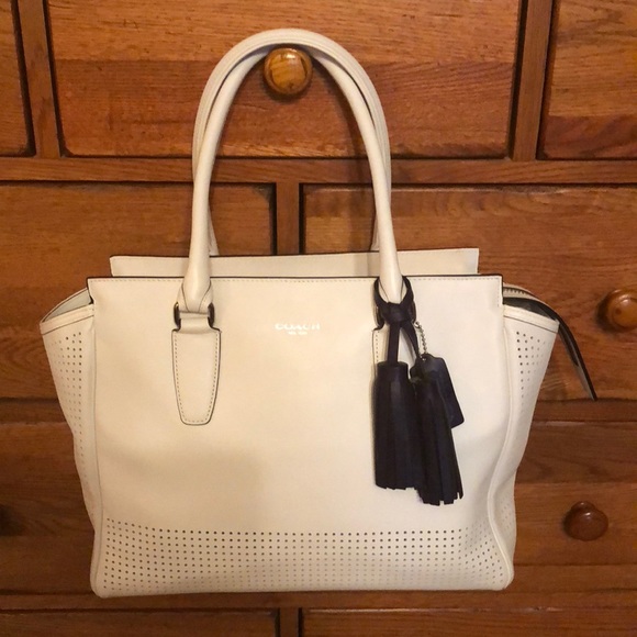 Coach Handbags - 🌷Coach summer satchel/tote perfect bag! NWOT